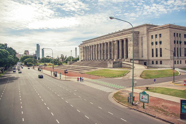 Apartamento dos Sonhos em Recoleta: Amplitude e Beleza em Ca