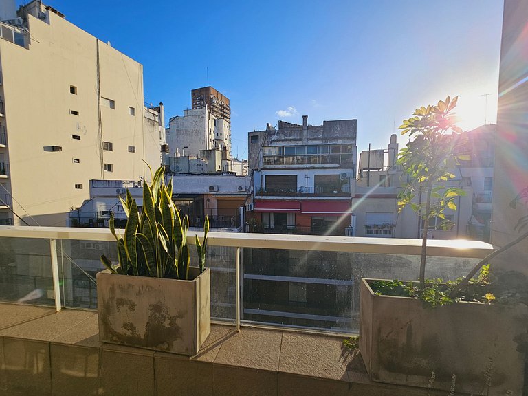 2 Ambientes de Ensueño en Recoleta: Amplitud y Belleza en Ca